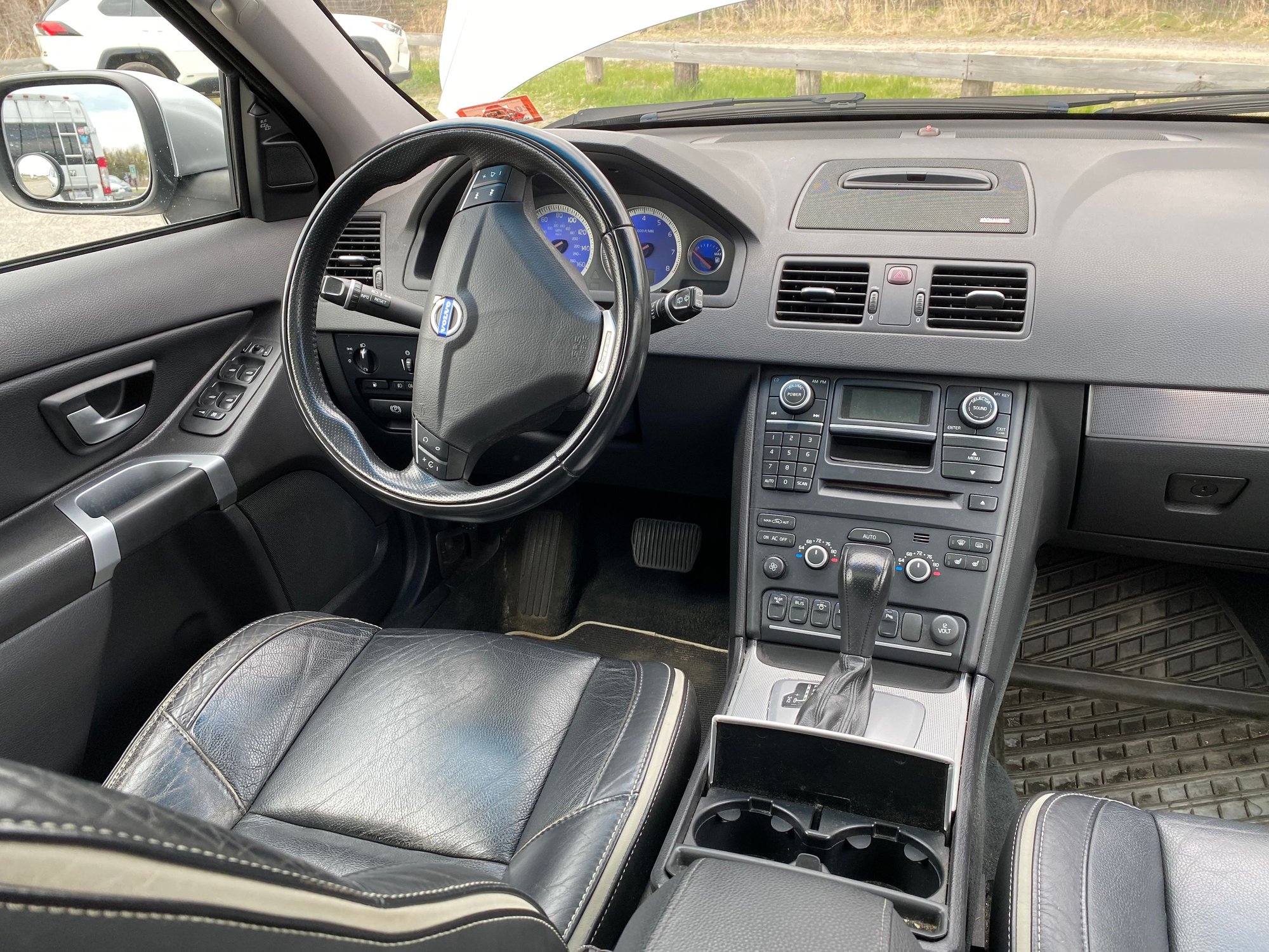2009 Volvo XC90 - For Sale: 2009 XC90 V8 R-Design - Serviced by the book since new - Clean CarFax - Used - VIN YV4CT852X91503956 - 180,000 Miles - 8 cyl - AWD - Automatic - SUV - Silver - Atlantic Highlands, NJ 07716, United States