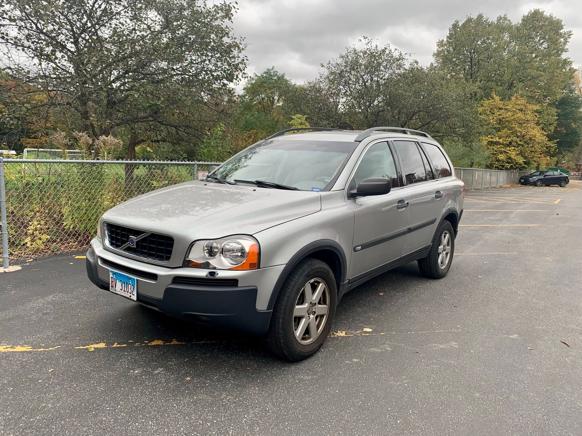 2005 Volvo XC90 - 2005 XC90 2.5T AWD 7 seats, well maintained - Used - VIN YV1CZ592951206921 - 187,000 Miles - 5 cyl - AWD - Automatic - Chicago, IL 60611, United States