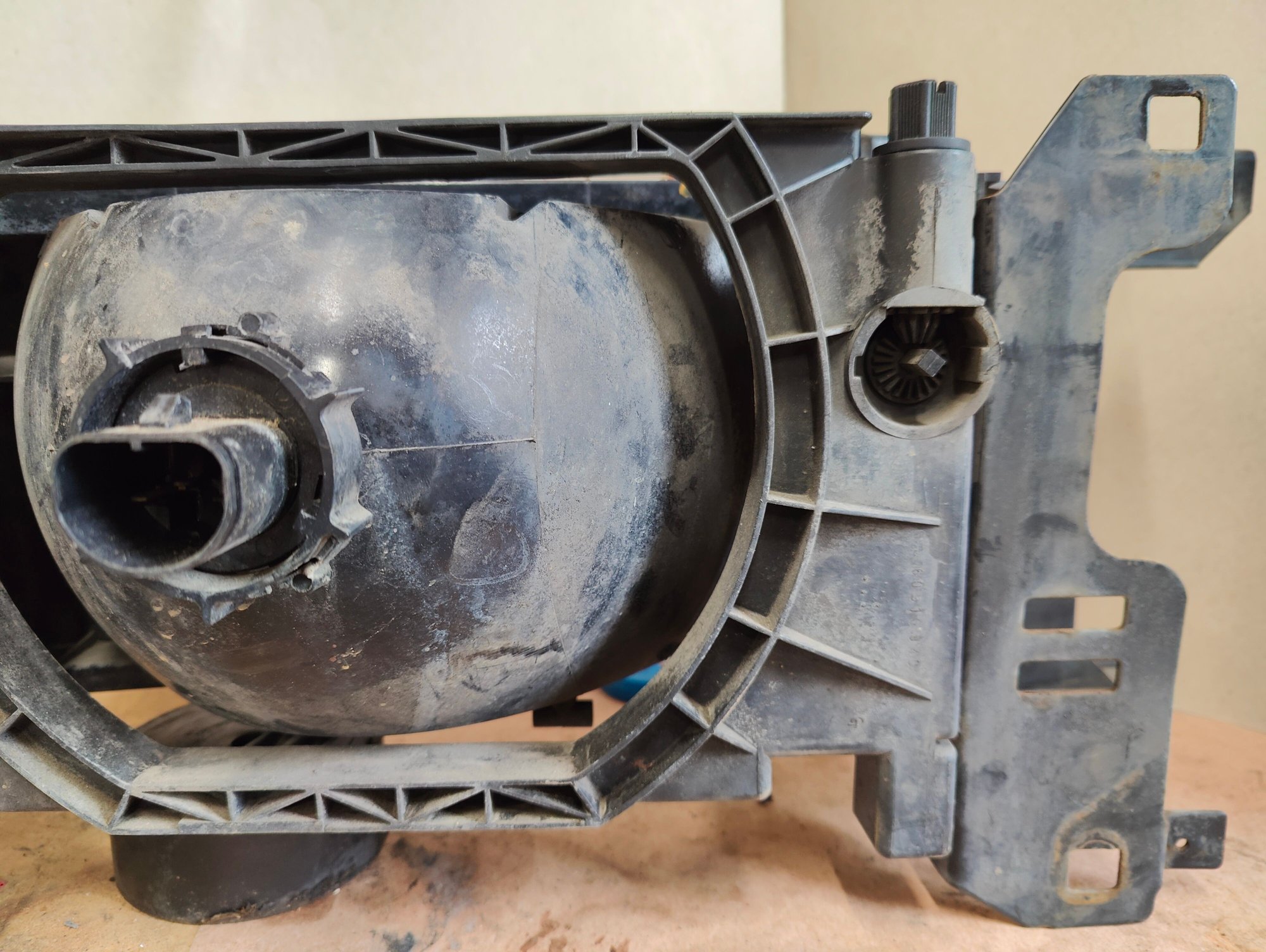 Lights - 740/940 headlight set - Used - 1992 to 1994 Volvo 940 - Broad Brook, CT 06016, United States