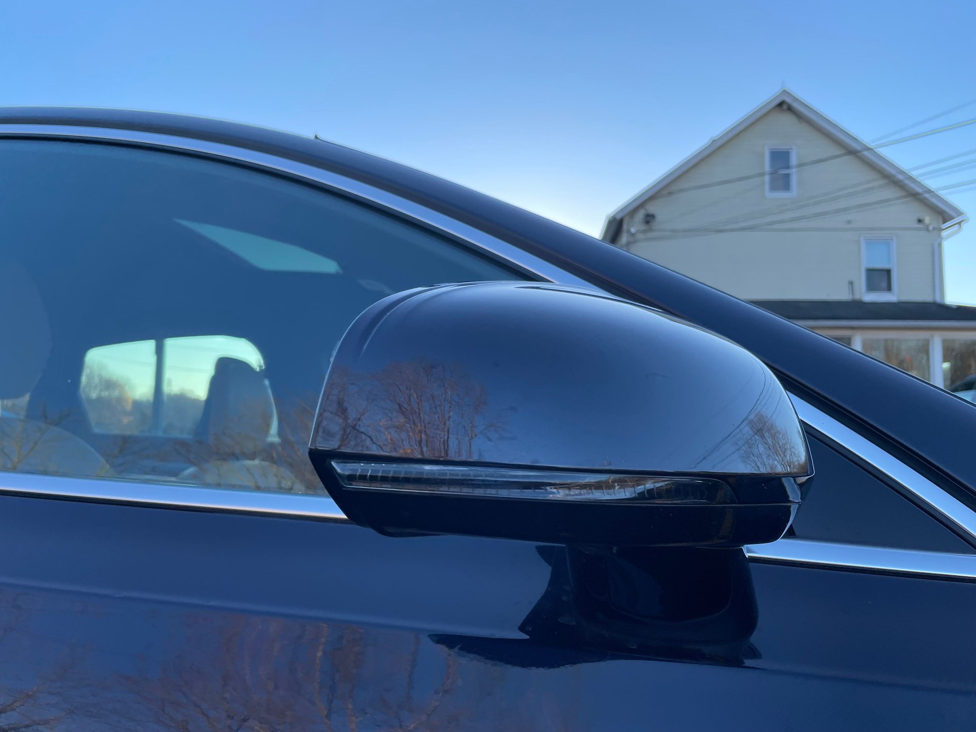 2017 Volvo S90 - 2017 Blue S90 T6 Momentum - Used - VIN YV1A22MKXH1005941 - 120,000 Miles - 4 cyl - AWD - Automatic - Sedan - Blue - Sparta, NJ 07871, United States