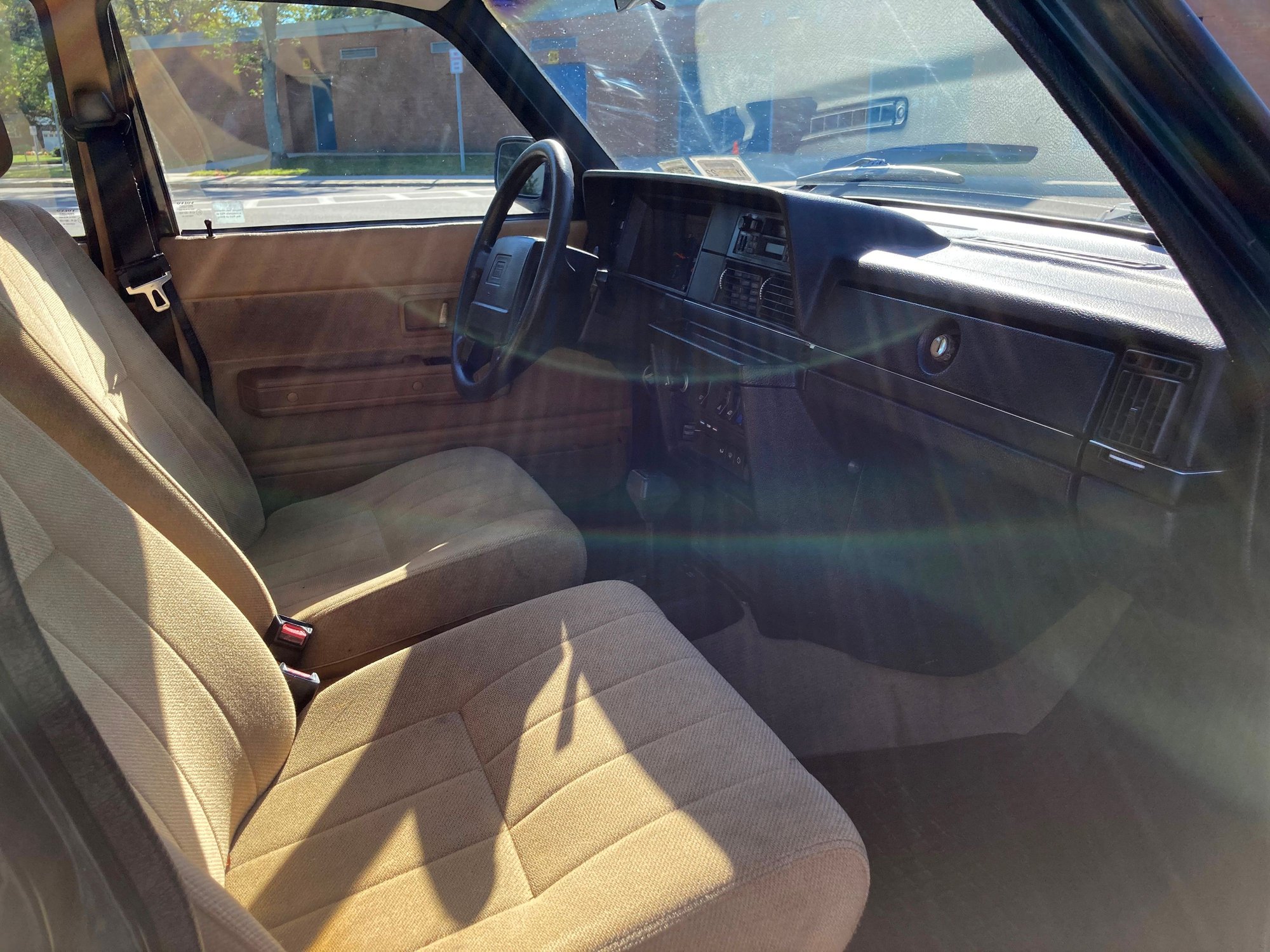 1993 Volvo 240 - 1993 Volvo 240 - Used - VIN YV1AS8804XXXXXXXX - 4 cyl - 2WD - Automatic - Sedan - Other - East Northport, NY 11731, United States