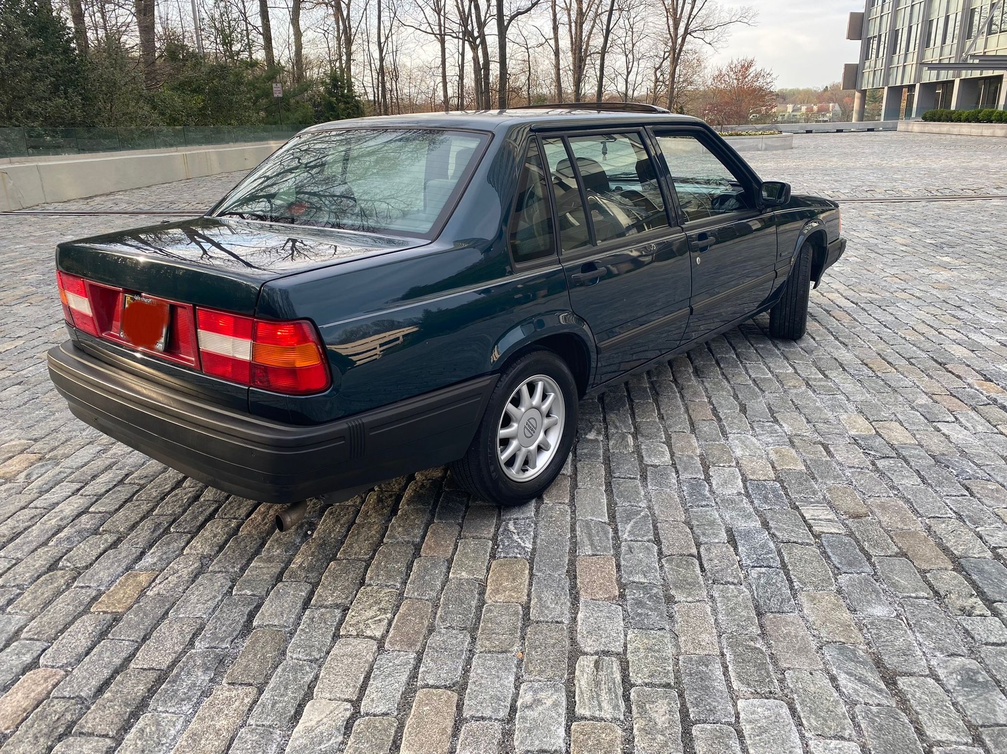 1995 Volvo 940 - 1995 Volvo 940 Turbo - Used - VIN YV1JS861XS1207029 - 204,000 Miles - 4 cyl - 2WD - Automatic - Sedan - Other - Washington, DC 20002, United States