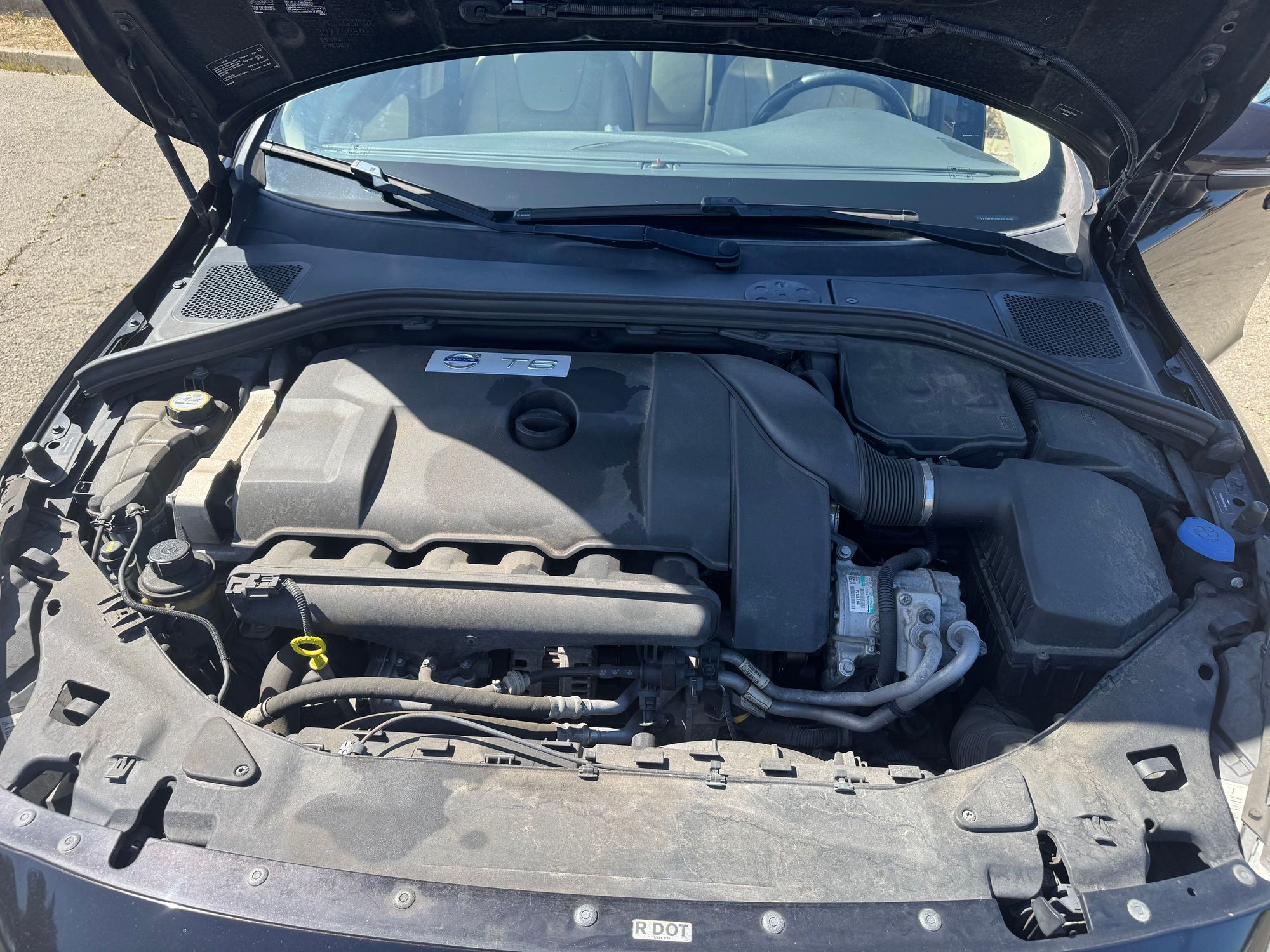 2011 Volvo S60 - 2011 Volvo S60 T6 - Used - VIN YV1902FH3B2014640 - 85,000 Miles - 6 cyl - AWD - Automatic - Sedan - Black - San Francisco, CA 94127, United States