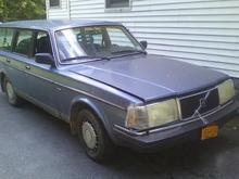 my first picture of the Volvo when i finally got it home after an amazing venture in it to school.