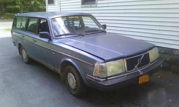 my first picture of the Volvo when i finally got it home after an amazing venture in it to school.
