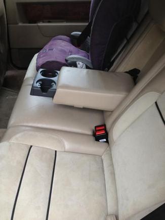Rear armrest with cupholder from XC70