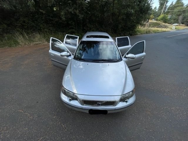 2001 Volvo V70 - 2001 volvo v70 t5 station wagon, new transmission, excellent condition - Used - Eugene, OR 97405, United States