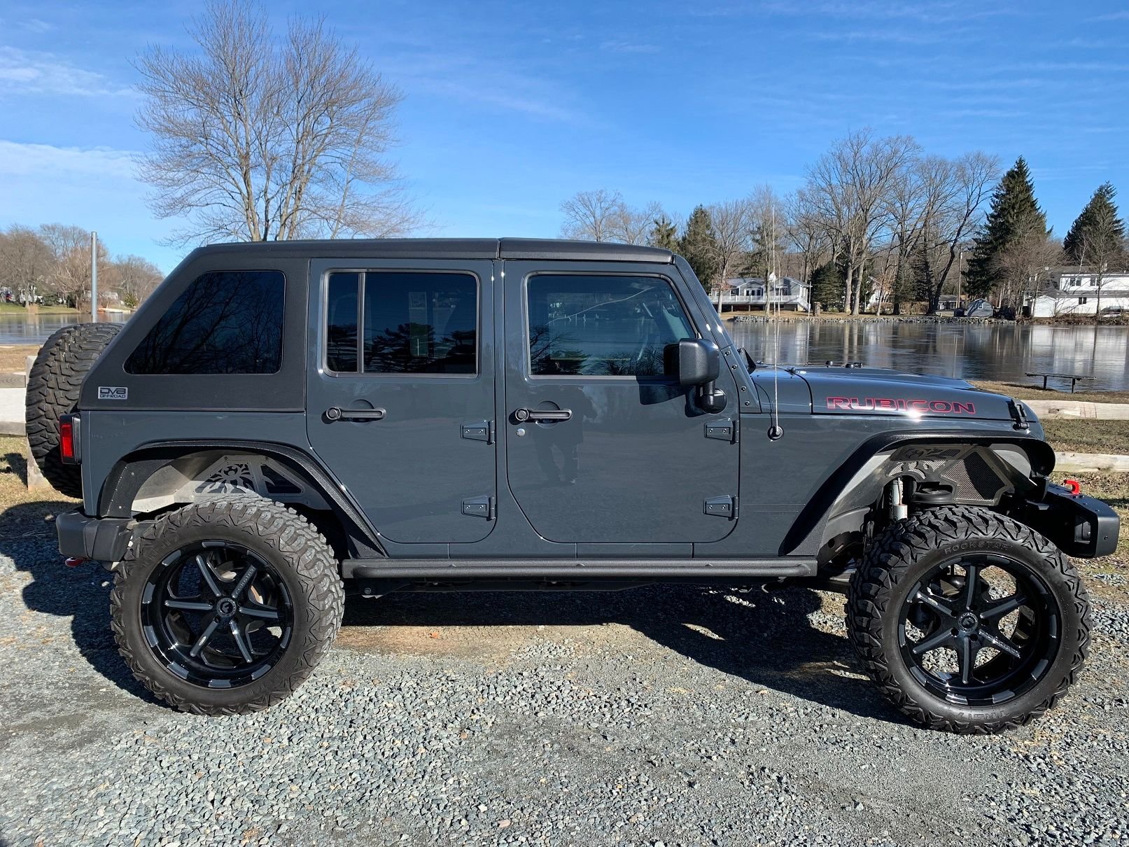 2017 Jeep Unlimited Rubicon 22" Fox suspension, DV8