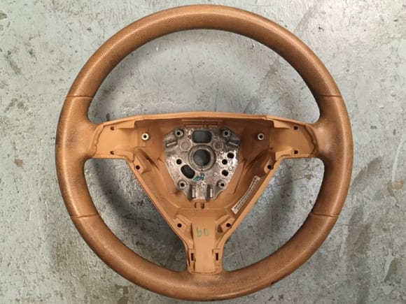 Before: OE 997 sand beige steering wheel core