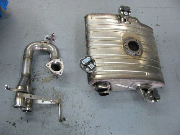 QuickSilver Sports Pipes on a Blacked out Mclaren Mercedes SLR #quicksilverequipped