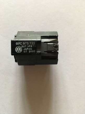 Injector plug locked