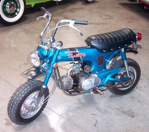 Blue 1970 CT70H
