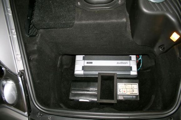 Amp and gear under luggage space