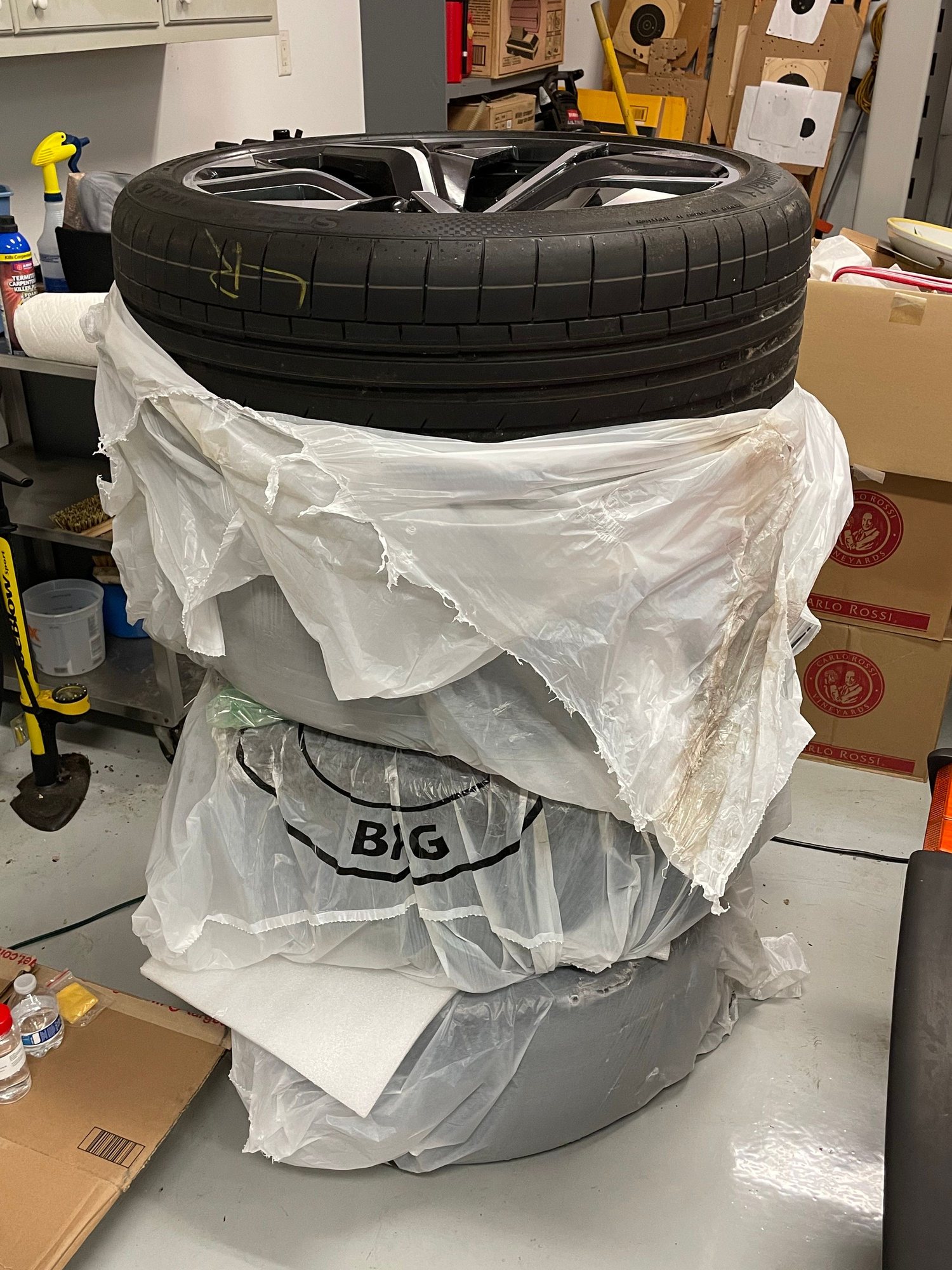 Wheels and Tires/Axles - 4 New Takeoff 23" Audi RS Wheels w/Tires, TPMS - New - 2019 to 2023 Audi RS Q8 - Bethany, CT 06524, United States