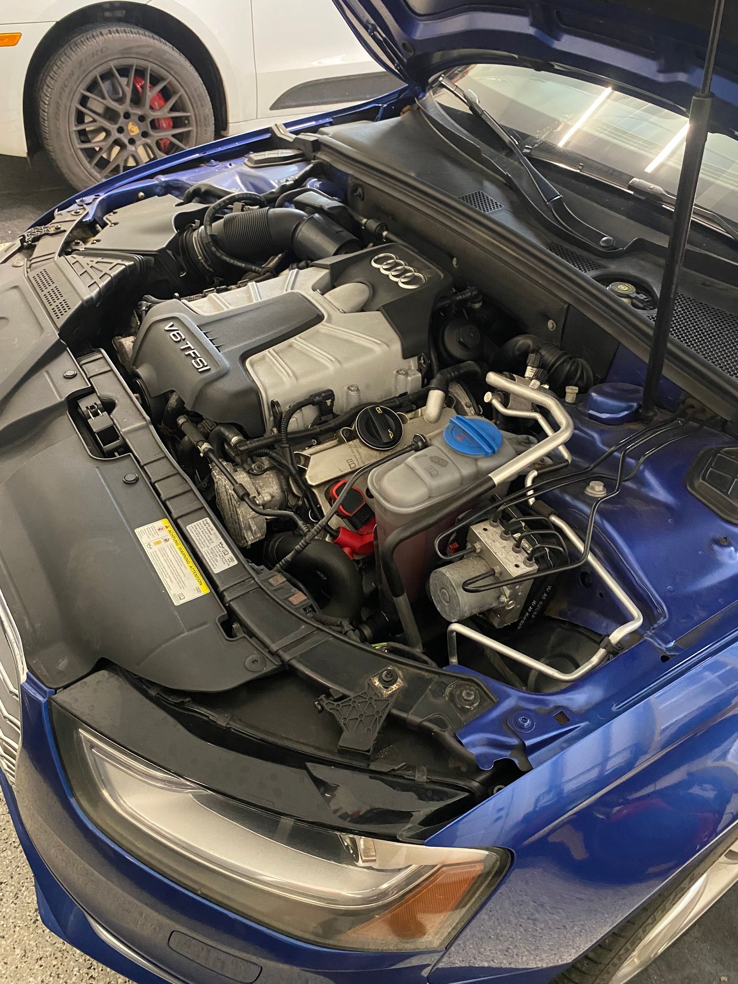 2015 Audi S4 - 2015 Audi S4 Prem Plus DSG w/Sport Diff - Used - VIN WAUBGAFL0FA018123 - 101,550 Miles - 6 cyl - AWD - Automatic - Sedan - Blue - Saratoga Springs, NY 12866, United States
