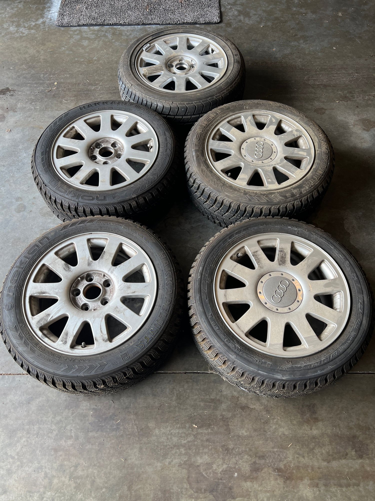 Wheels and Tires/Axles - 2001 Audi A4 A6 Factory Wheels (5) - 4A0601025P - Used - Black Diamond, WA 98010, United States
