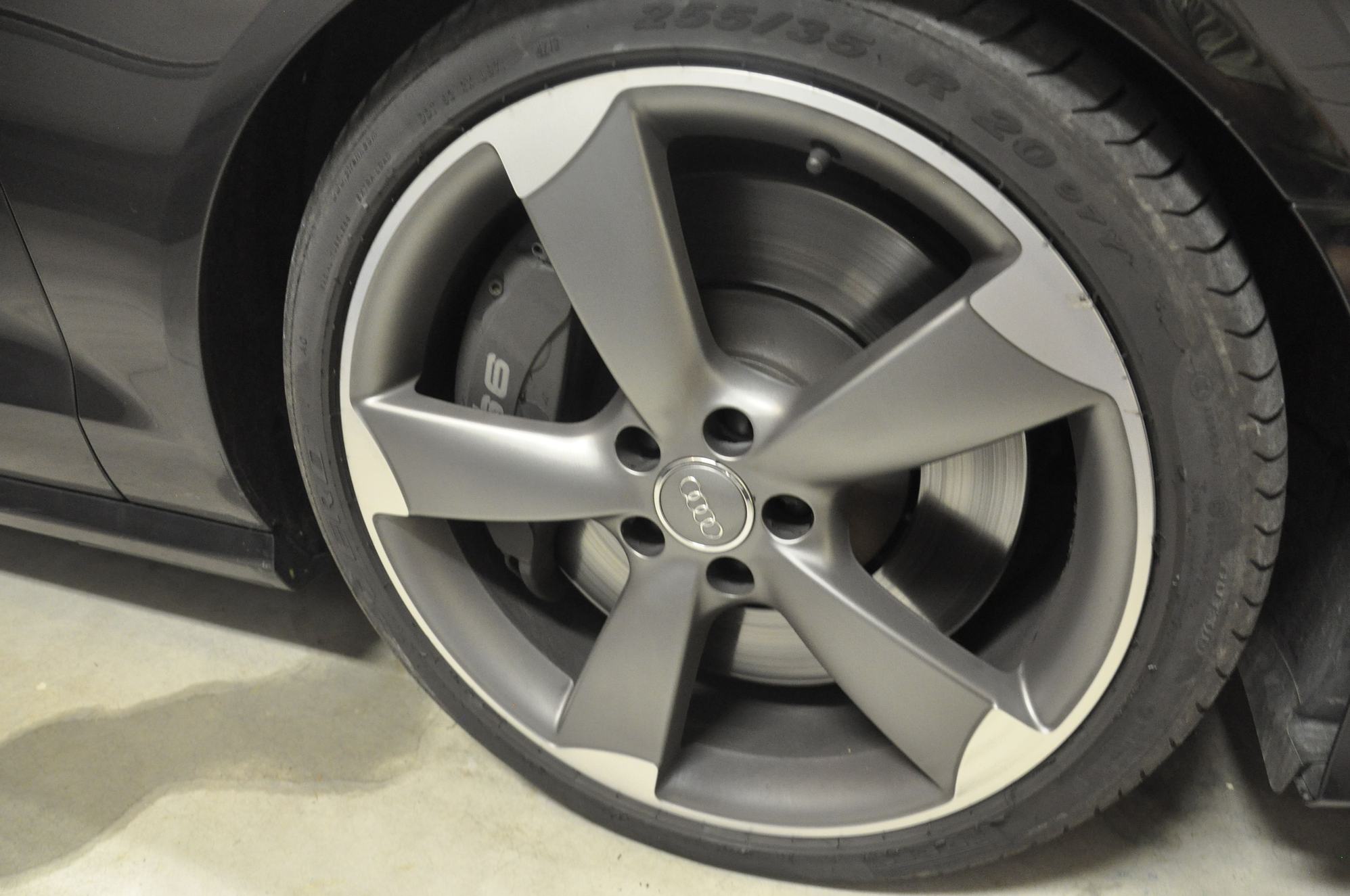 Audi A6 FS: Audi 20" 5 spoke rotor wheels in titanium grey color