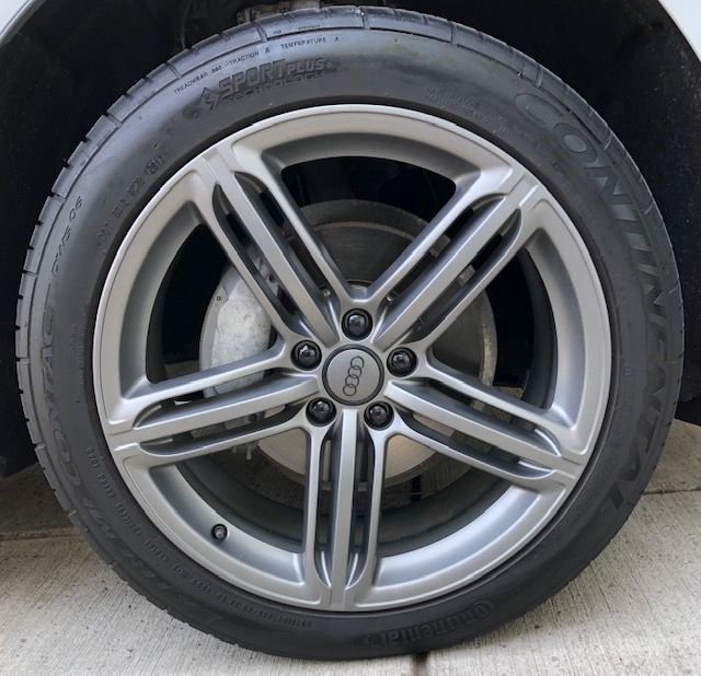 OEM Audi Q5/SQ5 20x8.5" Gunmetal Peelers with Continental Extreme