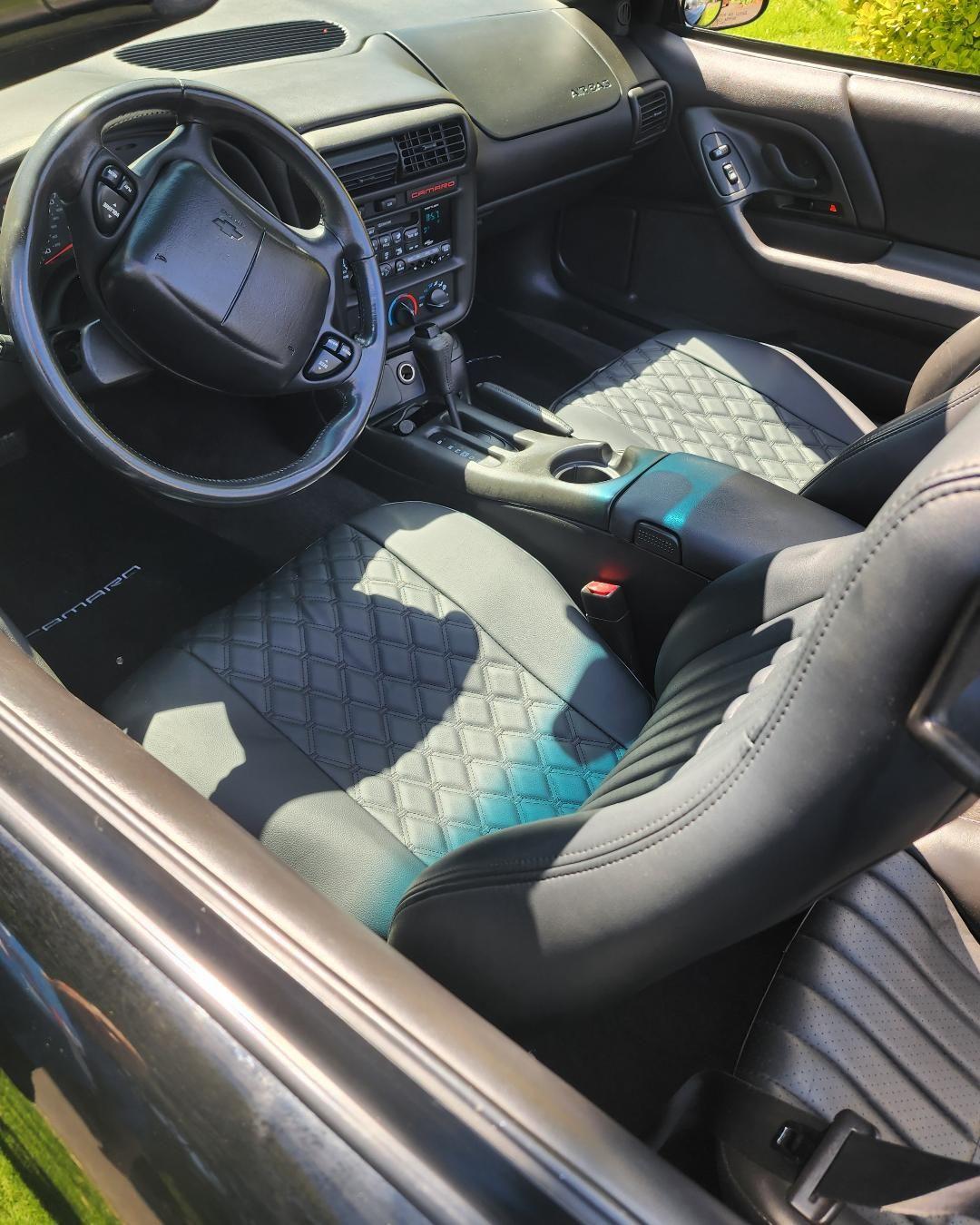 Ultra clean interior - many more photos available