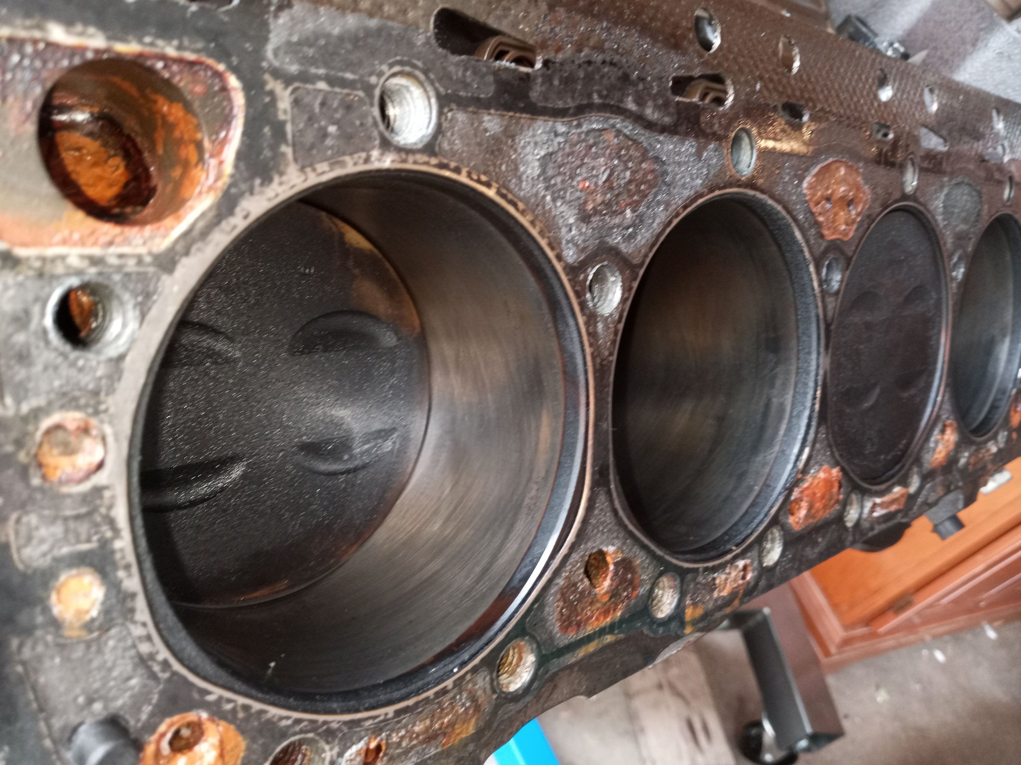 Discoloration or worse? 78k Lt4 cylinder walls Message