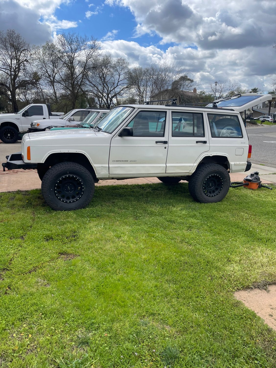 Came with eBay bumpers and a Ironman 2.5� lift