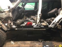 Inner rocker installed 