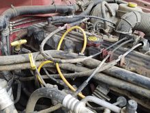 Cleaned up the wire mess. Had to use a V8 ZJ wire temporarily