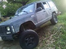 hide yo curbs, hide yo rocks, hide your stumps, hide yo loading ramps, cuz these Jeeps are tryina flex on everythang