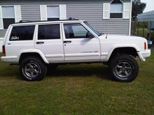 my badazz jeep on 32s