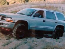 buddies 98 Durango ,3'' body lift