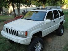 300.00 1997 Grand Cherokee V-8