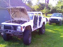 paint done and 35s mounted