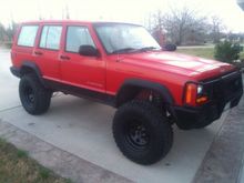 new wheels and tires. Maxxis Bighorns, Procomp wheels.