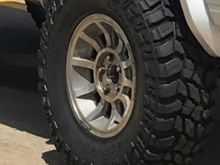 I'm looking for one wheel of this style for my 88 Cherokee to use as a spare if anyone  has one they don't need please let me know I'm located in Texas.