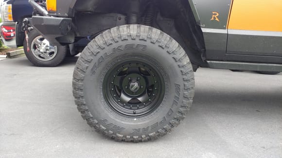 33 12.50 falken mt tire on American racing alloy wheels