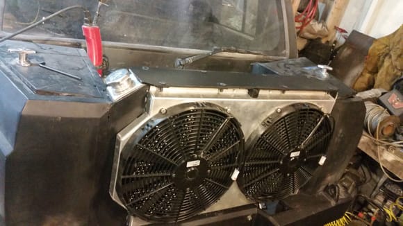Griffin dual core aluminum rear radiator, dual spal 12" fans