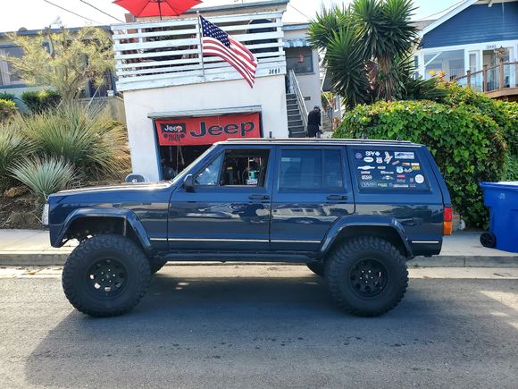 New paint, dark baltic blue, it has dark violet, black course metal flake and small shiny metal flake.