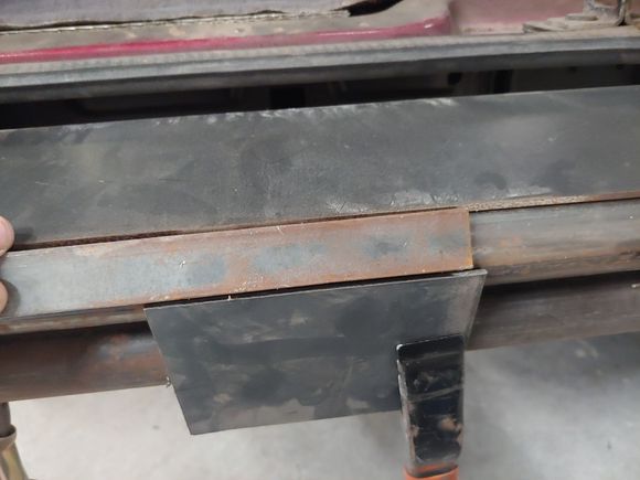 I'll plate the tubing like this. In addition there will be a plate under the whole thing on a similar plane as my fabbed skid plate with probably an inch between the skid and the bottom of the bumper. The lower piece will be dimple died like the skid plate to make it more strong and allow for drainage of water and mud.