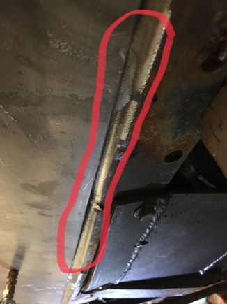 Here’s that 3/16-1/4” overlap on the frame. You can see how the frame has a beveled contour in this area. The overlap should add a tremendous amount of strength here.