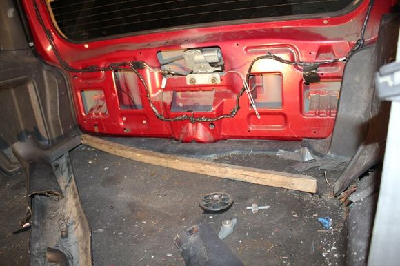 Looks like the hatch handle has already been modded.