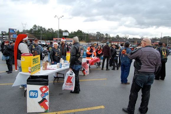 Free coffee and doughnuts before the ride