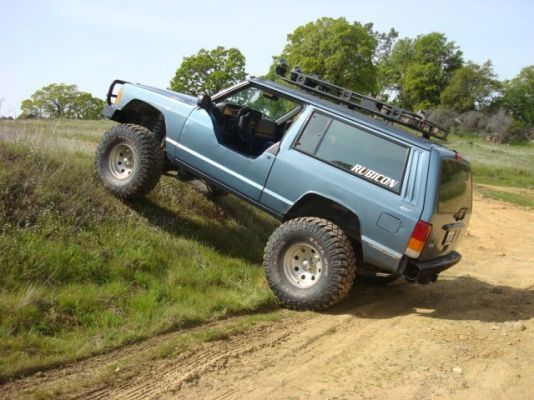 newish 35in tires and half doors