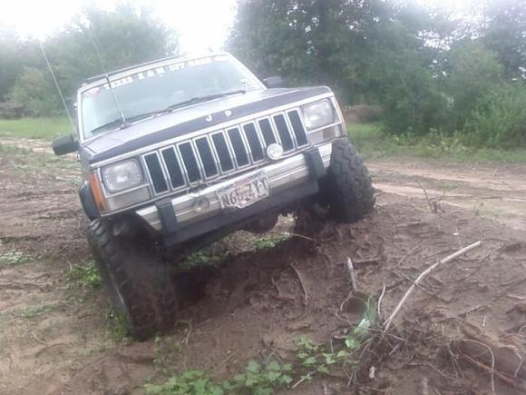 homemade 2&quot; lift and 33&quot; swampers