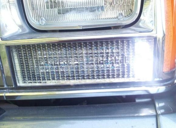 2011 06 03 18.27.34 1
My custom turn signals-L.E.D. Strobes on.