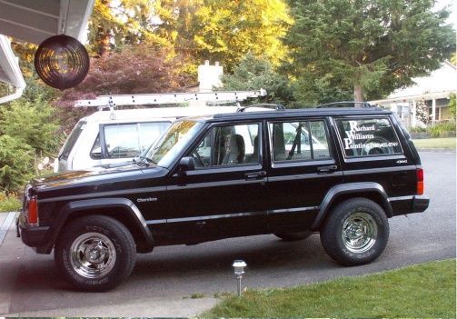 1995 Jeep Cherokee SE (stock)