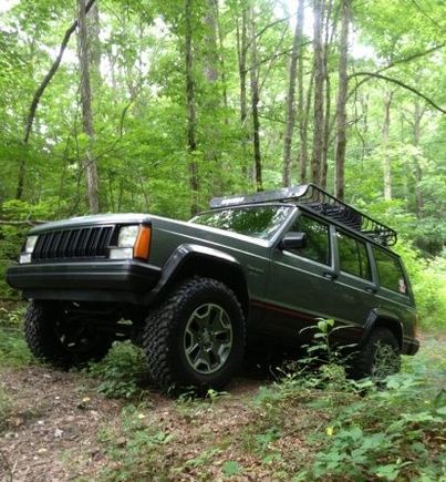 1993 XJ cherokee parked while Hiking in Chickamaiga state park.