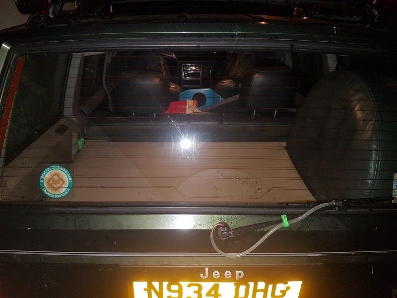 Retractable cargo cover mounts Jeep Cherokee Forum