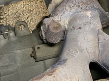 This shows the usual location for a cracked manifold 