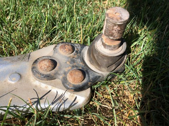 Old dry loose original ball joint , 9 years and 130,000 miles