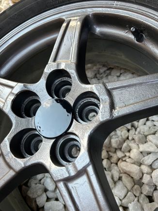 Paint and a 55mm centre cap! Winter rims!!